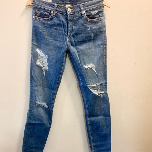 True Religion Halle Women’s Mid rise distressed ripped  Skinny jeans 27 - Picture 1 of 14